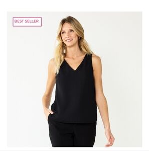 EUC Nine West Black Vneck